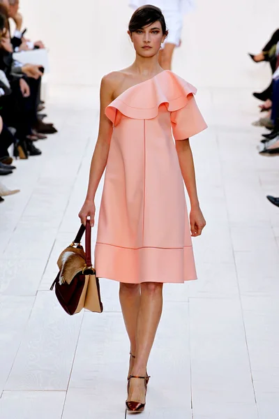Look 12